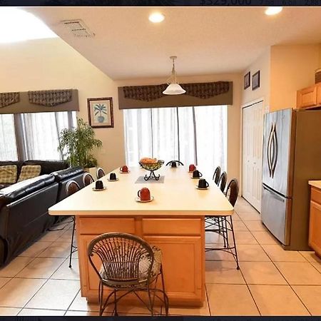 7 Bedroom, 6 Bath And Pool Near Disney In Emerald Island 4 King Master Suites คิสซิมมี ภายนอก รูปภาพ
