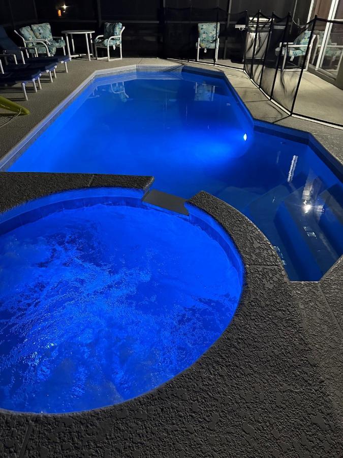 7 Bedroom, 6 Bath And Pool Near Disney In Emerald Island 4 King Master Suites คิสซิมมี ภายนอก รูปภาพ
