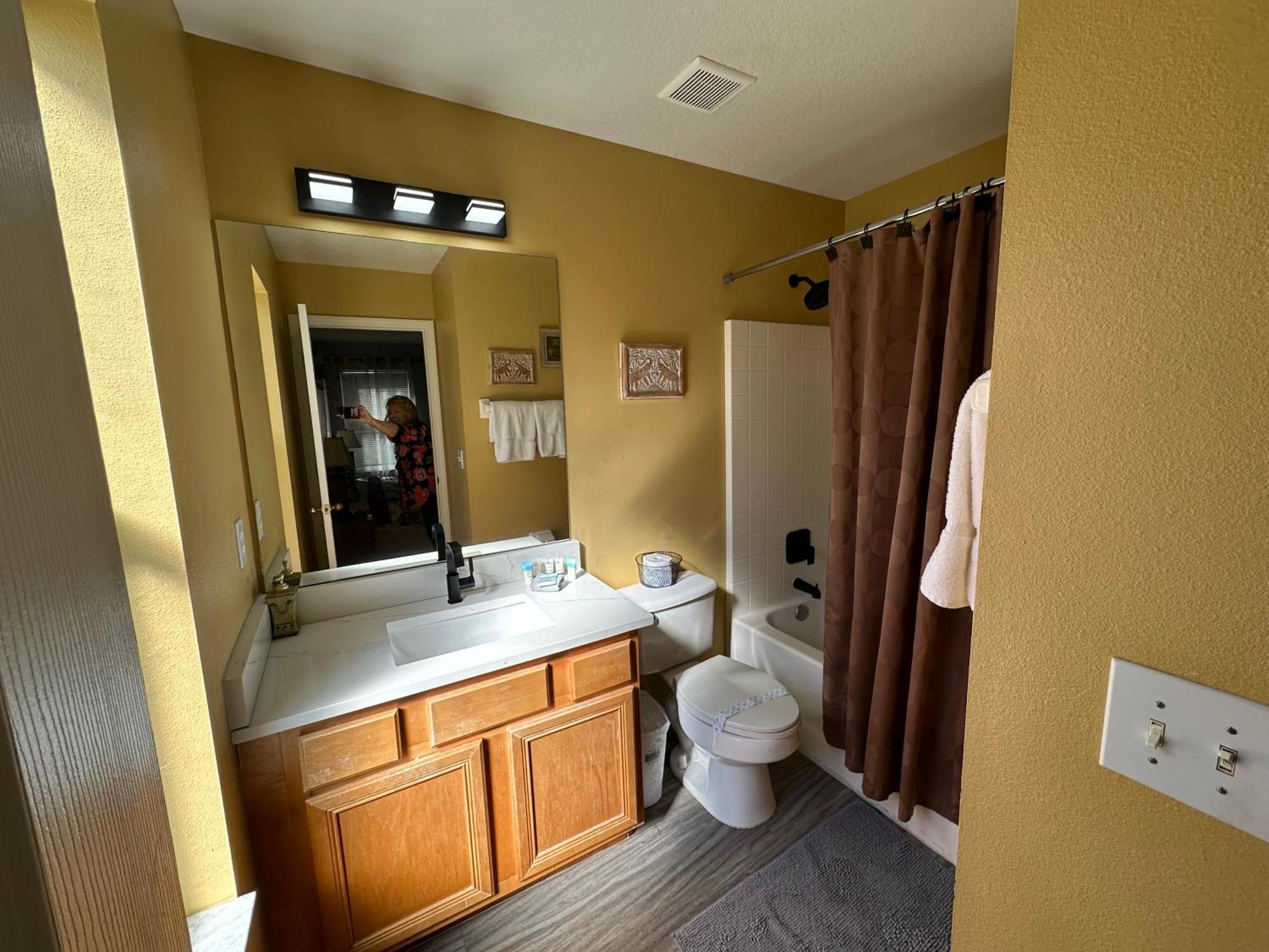 7 Bedroom, 6 Bath And Pool Near Disney In Emerald Island 4 King Master Suites คิสซิมมี ภายนอก รูปภาพ